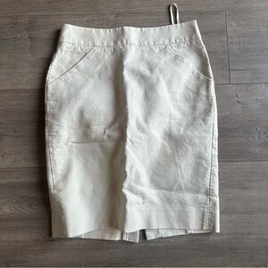 EUC J. Crew Factory - The Pencil Skirt - light cream - size 2